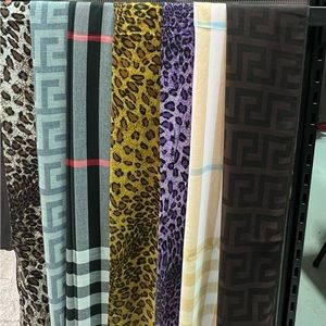 Châle et écharpe pashmina et acrylique